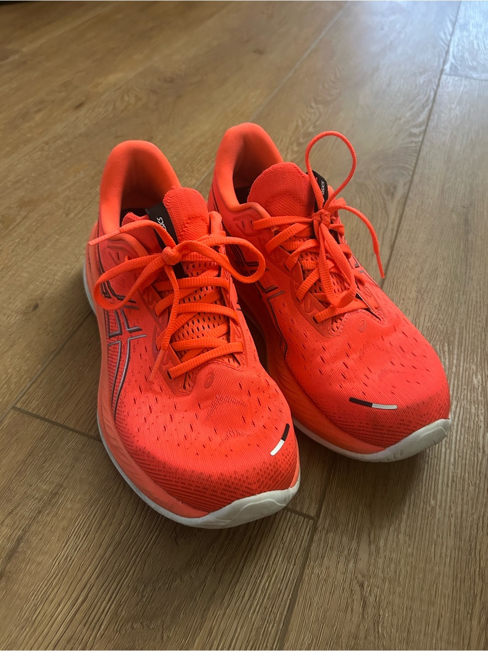 ASICS Gel Cumulus 26 Sunrise Red Size 10 M - Picture 2 of 9